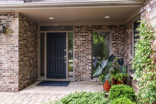 1150 Heather Rd, Bannockburn, IL 60015-3414