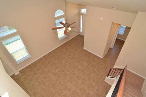 160 Kingfisher Ln, Uhland TX  78640-4521 exterior