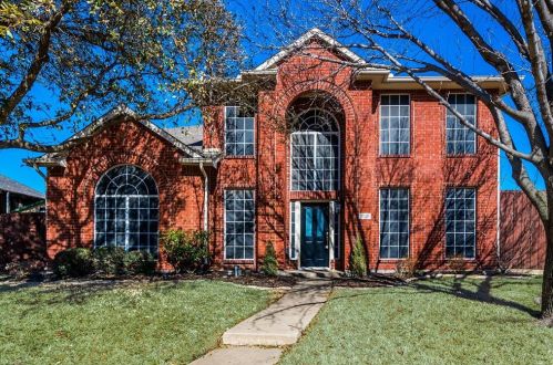 3920 Luke Ln, Carrollton, TX 75007-1325
