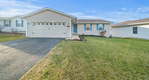 7180 Salzbrenner Ln, Rockford, IL 61115-7666