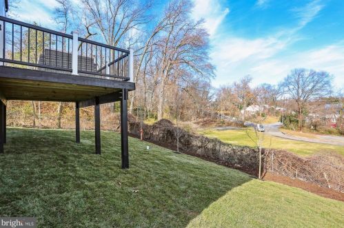 6615 Gude Ave, Silver Spring MD 20912-4827 exterior