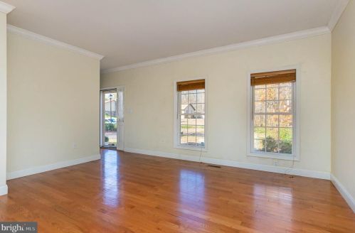 355 Mount Royal Ave, Aberdeen MD  21001-1946 exterior