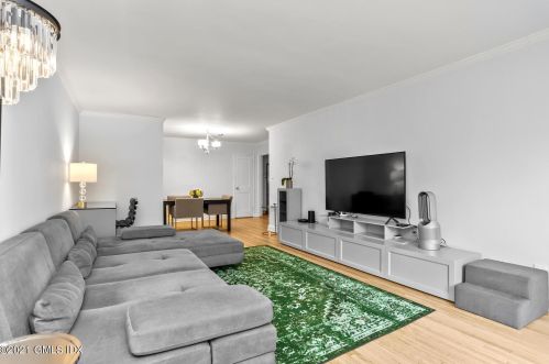 53 Putnam Park, Greenwich, CT 06830-5774