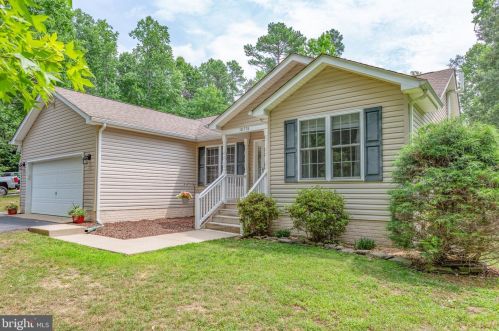 10576 Eisenhower Dr, Owens, VA 22485-2159