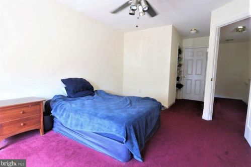 88 Courtyard Dr, Carlisle PA  17013-1395 exterior