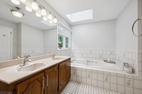 35 Olde York Rd, Dover NJ  07869-2720 exterior