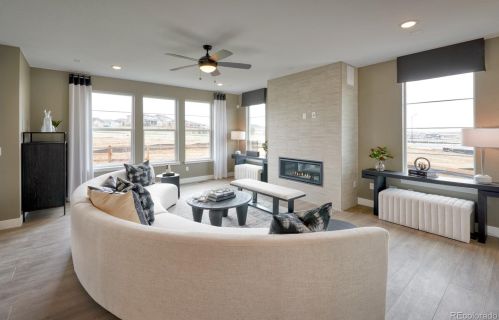 3838 Buchanan Way, Denver, CO 80019-3032