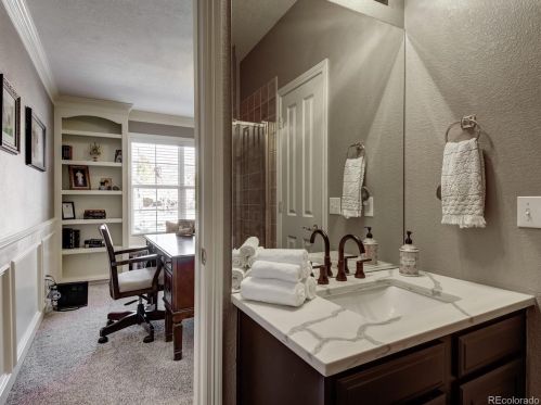 19206 Fair Dr, Aurora CO 80016-3852 exterior