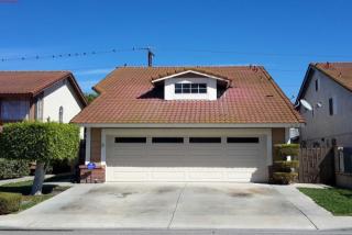 452 Sherer Pl, Compton, CA 90220-3602