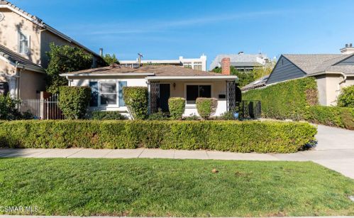 14529 Greenleaf St, Van Nuys, CA 91403-3770