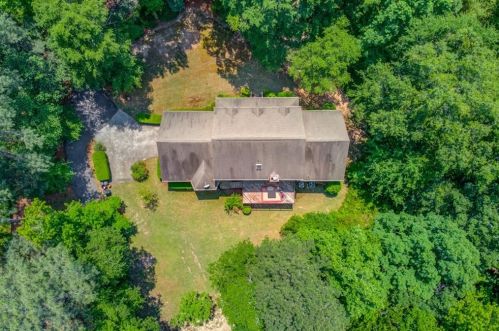 2397 Lenora Rd, Loganville, GA 30052-2539