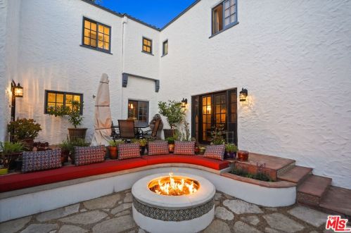 958 Mountain St, Glendale CA  91202-1046 exterior
