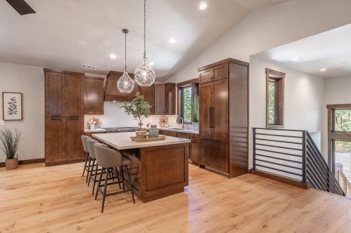 13671 Pathway Ave, Truckee CA  96161-6225 exterior