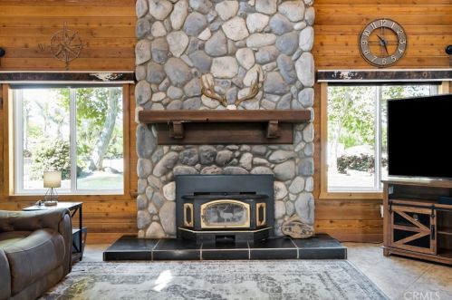 2150 Gratton St, Riverside CA  92504-5201 exterior