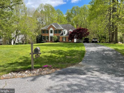 2007 Cortland Rd, Davidsonville, MD 21035-2322