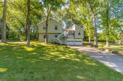 4032 Maxanne Dr, Kennesaw, GA 30144-2147
