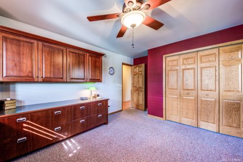 331 Ridgemoor Dr, Willowbrook IL  60527-5419 exterior