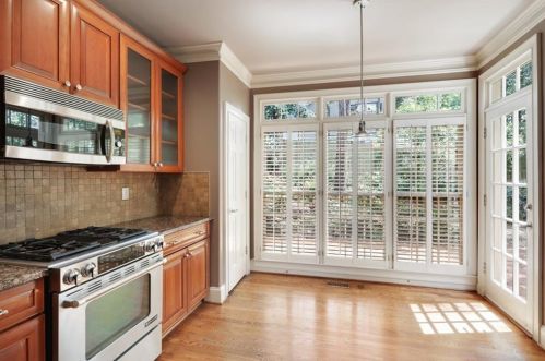 3027 Lanier Dr, Atlanta GA  30319-2744 exterior