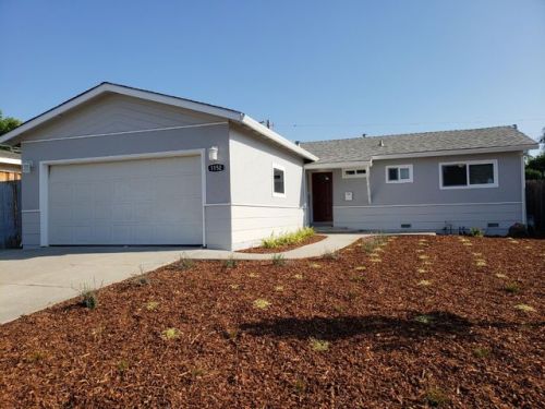 1152 Park Heights Dr, Milpitas, CA 95035-4606