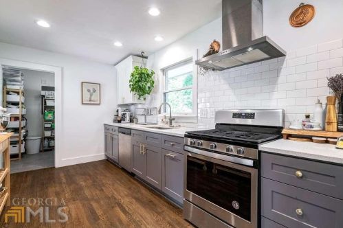 1135 Hilburn Dr, Atlanta GA  30316-2259 exterior