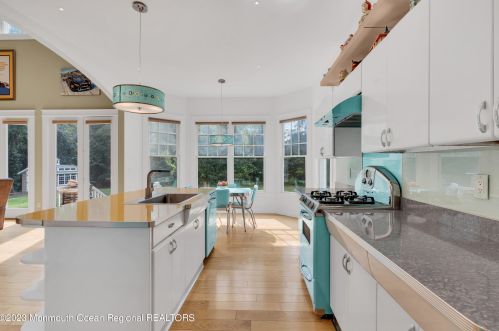 139 Cold Indian Spg Rd, Tinton Falls NJ 07712-3247 exterior