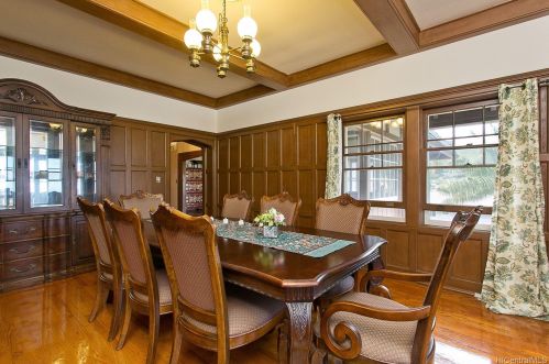 3236 Huelani Dr, Honolulu HI  96822-1233 exterior