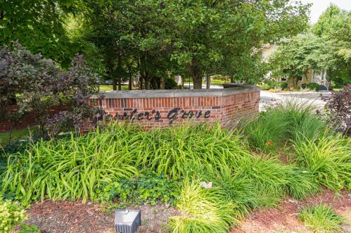 109 Fessler Dr, Hanover Park, IL 60108-1044