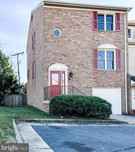 6071 Jefferson Hill Ct, Falls Church, VA 22041-3604