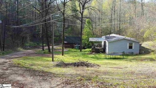 202 Lonesome Dove Ln, Marietta, SC 29661-9238