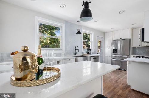 407 Greenbrier Dr, Silver Spring MD 20910-4230 exterior