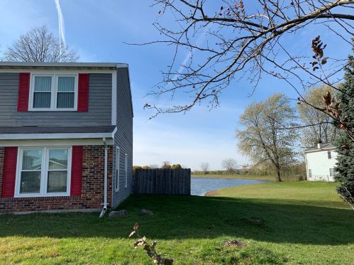 1976 Flagstaff Ct, Glendale Heights, IL 60139-1967