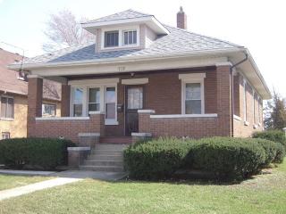 710 Mccarthy Rd, Lemont, IL 60439-4043