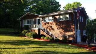204 Herin Dr, Greenwood, SC 29649-9566