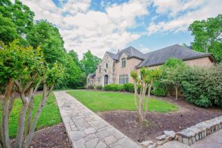 911 New England Rd, Wildwood, GA 30757-3923
