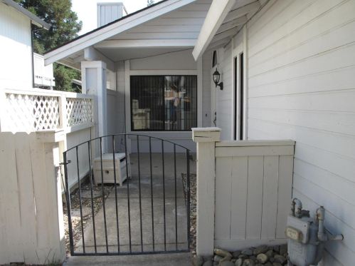 6685 Koster Way, Elk Grove, CA 95758-4941