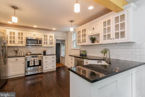 305 Westmont Ave, Haddonfield NJ 08033-2318 exterior