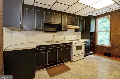 219 Lafayette Ave, Trenton NJ 08610-5601 exterior