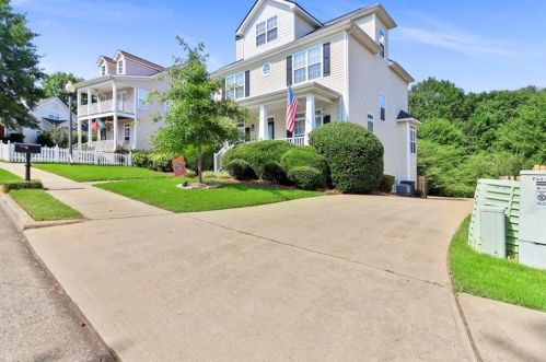 39 The Cres, Newnan, GA 30263-6259