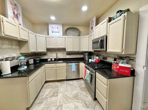 1410 Carteret Ave, Pueblo CO  81004-3045 exterior