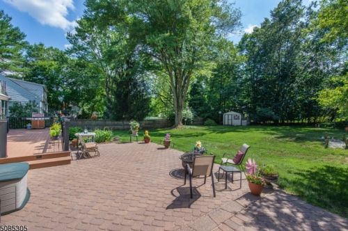357 Diamond Hill Rd, Berkeley Heights, NJ 07922-2717