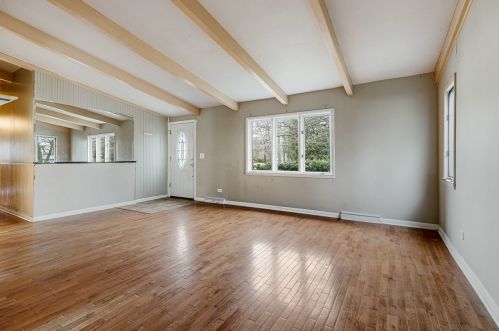 23187 Richards Ct, Half Day, IL 60069-2803
