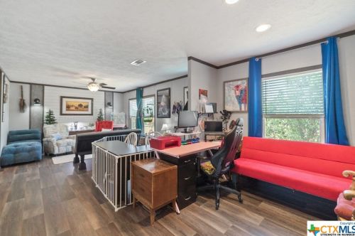 9780 Rebecca Crk Rd, Spring Branch TX 78070-4847 exterior