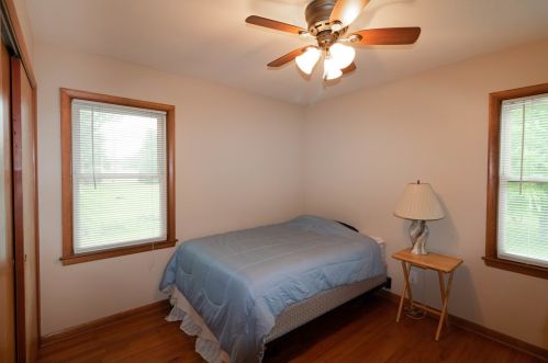 157 Vista Ter, Sycamore IL  60178-1553 exterior