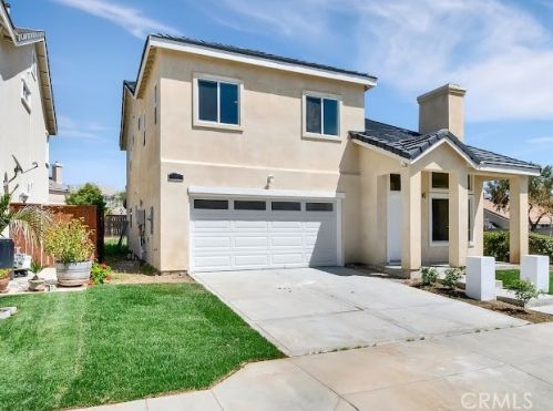 3845 Bluff St, Perris, CA 92571-7595