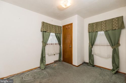 427 Holiday Dr, Aberdeen MD  21001-1813 exterior