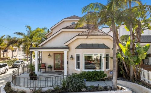 440 2nd St, Manhattan Beach, CA 90266-6514