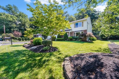 2326 Morse Ave, Scotch Plains, NJ 07076-2138