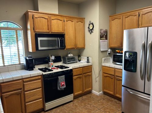 1127 Reston Dr, Folsom, CA 95630-3617