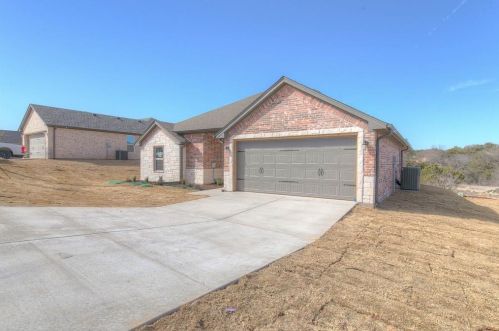2120 Christine Dr, Granbury, TX 76048-6409
