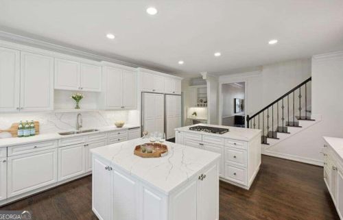 1185 Empire Ave, Atlanta GA  30329-0017 exterior